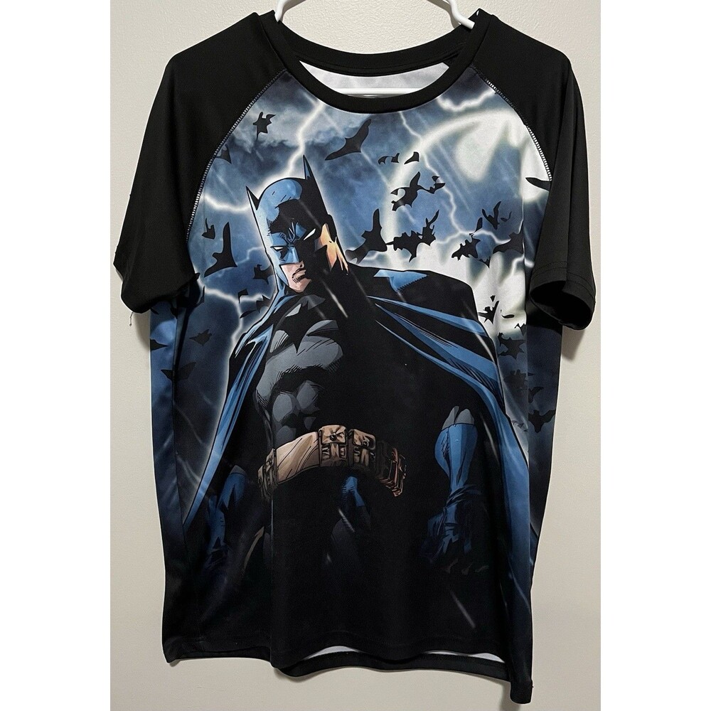 DC Comics Men’s Batman sublimated t-shirt Size L